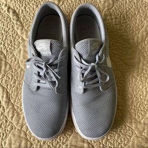 Nike SB Grey and white mesh casuals